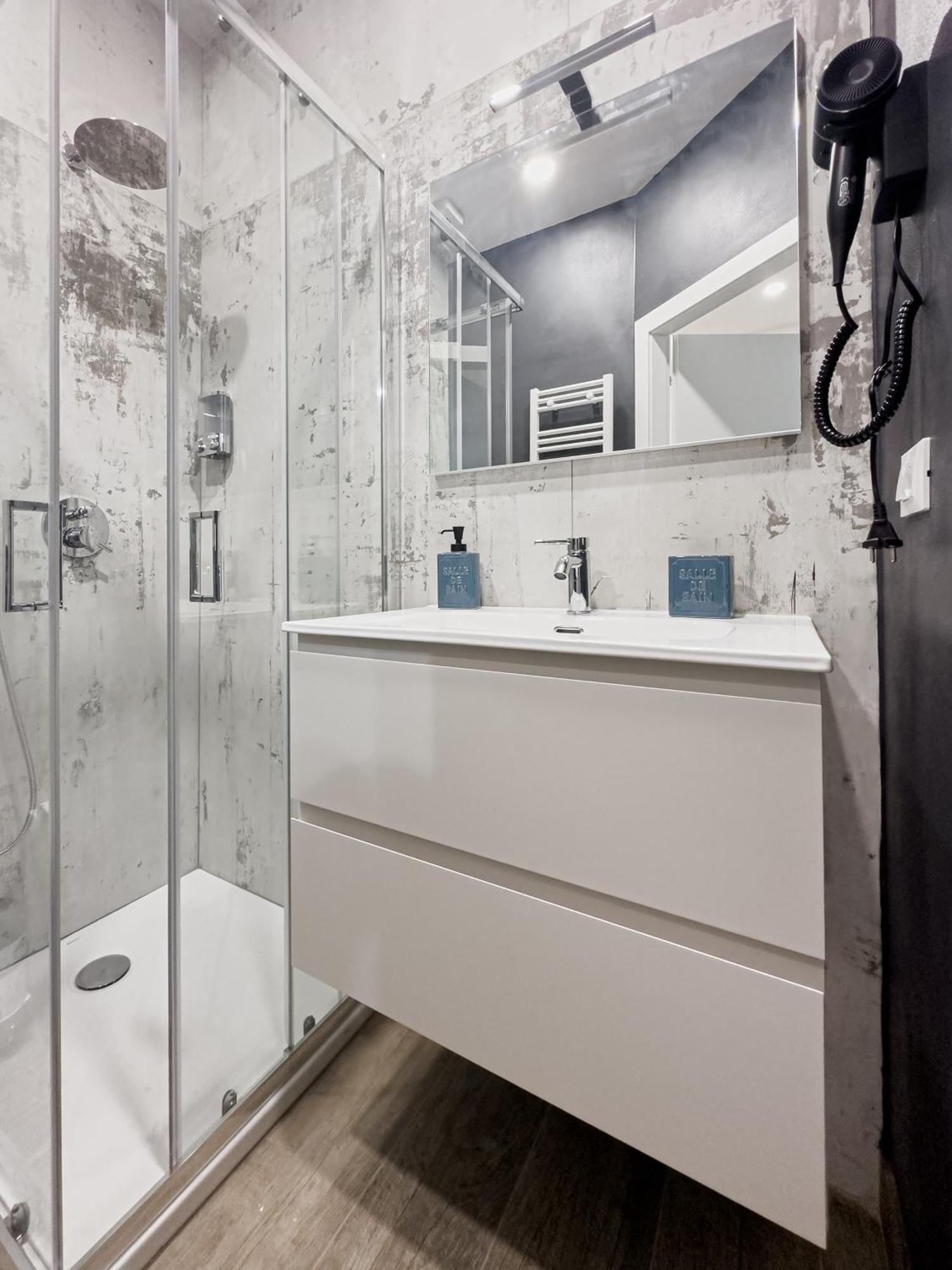 Realkasa Galliera Home & Suites Болонья Экстерьер фото