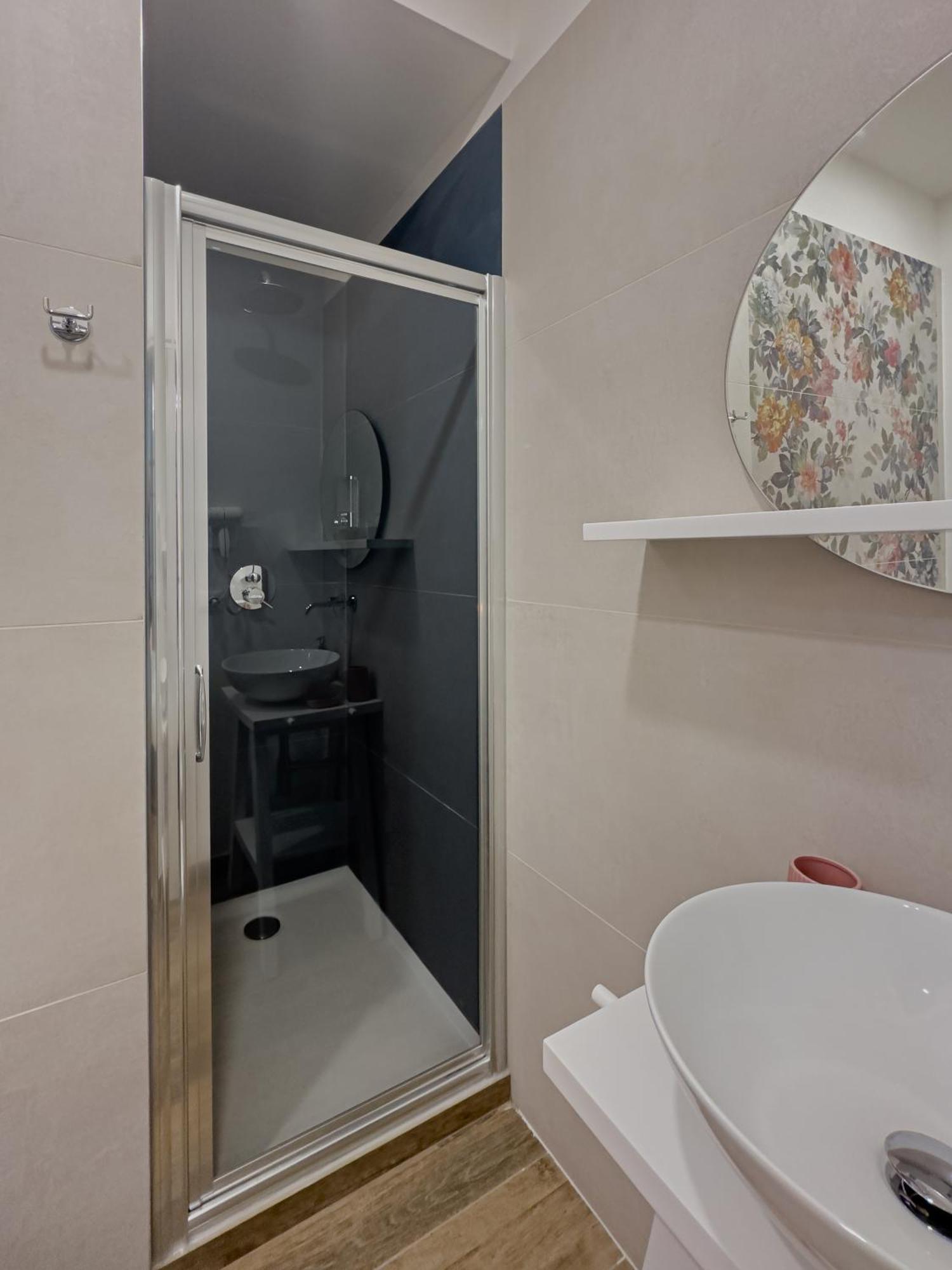 Realkasa Galliera Home & Suites Болонья Экстерьер фото